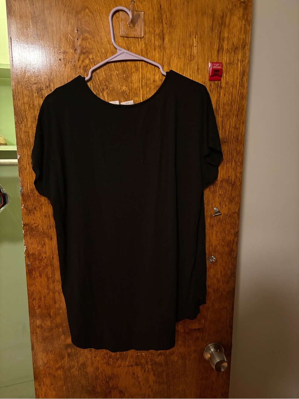 Women’s Black Scoop Neck Short Sleeve Top - Picture 3 of 3